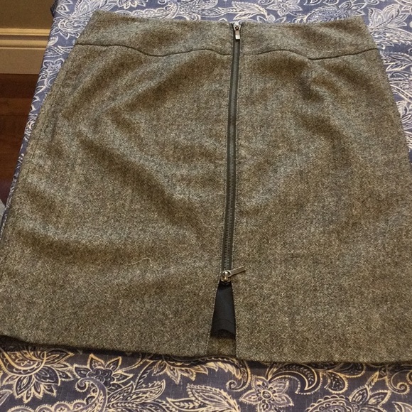 Banana Republic tweed skirt - Picture 2 of 6